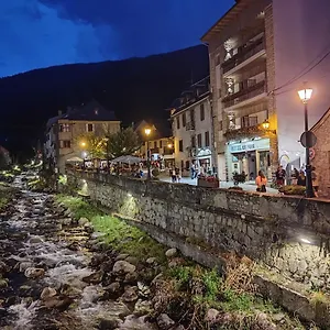 Hotel Riu Nere Mountain, Viella